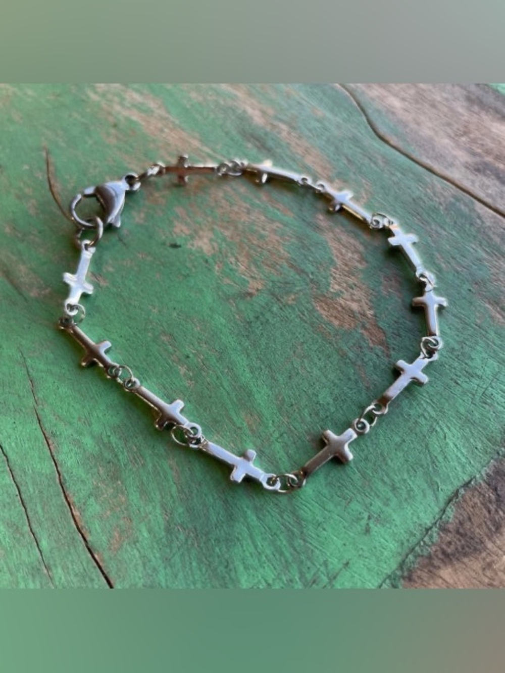 BRAND NEW WITH TAGS Stainless Steel Tiny Cross Bracelet – Silver